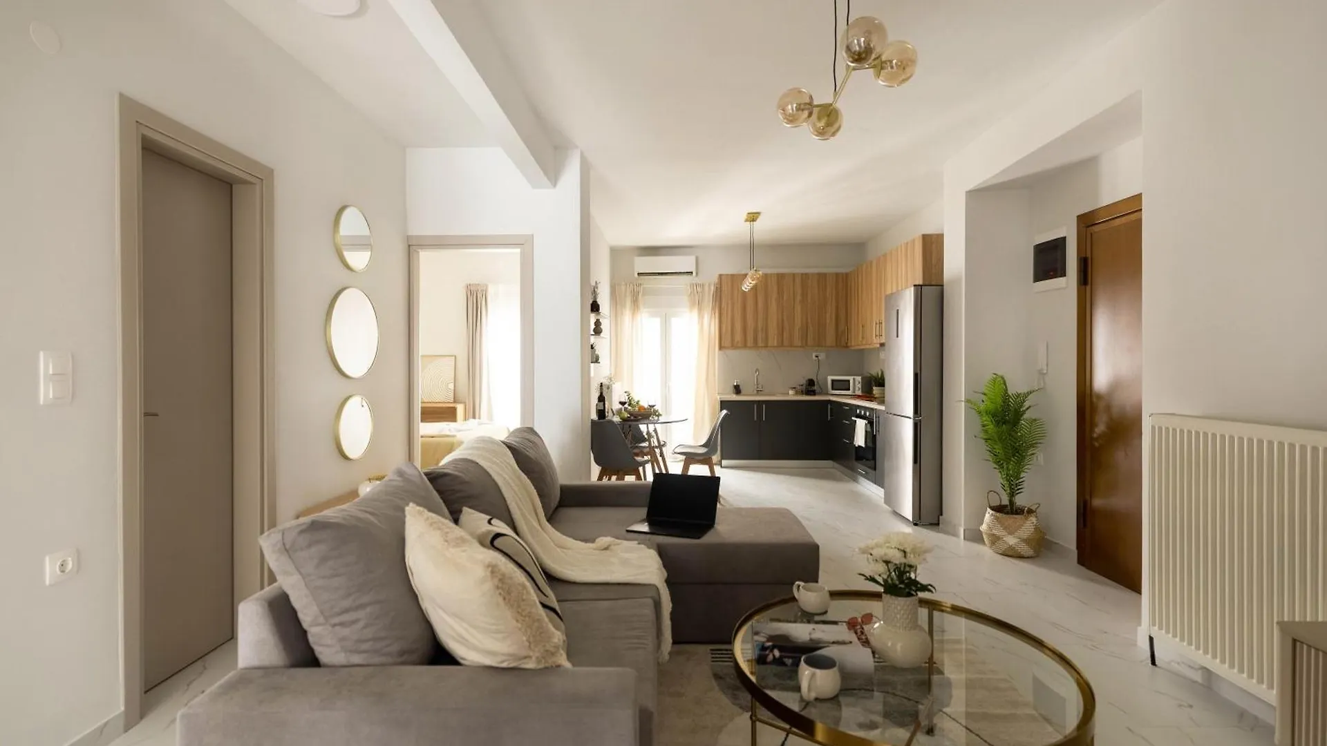 Modern Warmth Designed For Rest & Flow Thessaloníki Grækenland