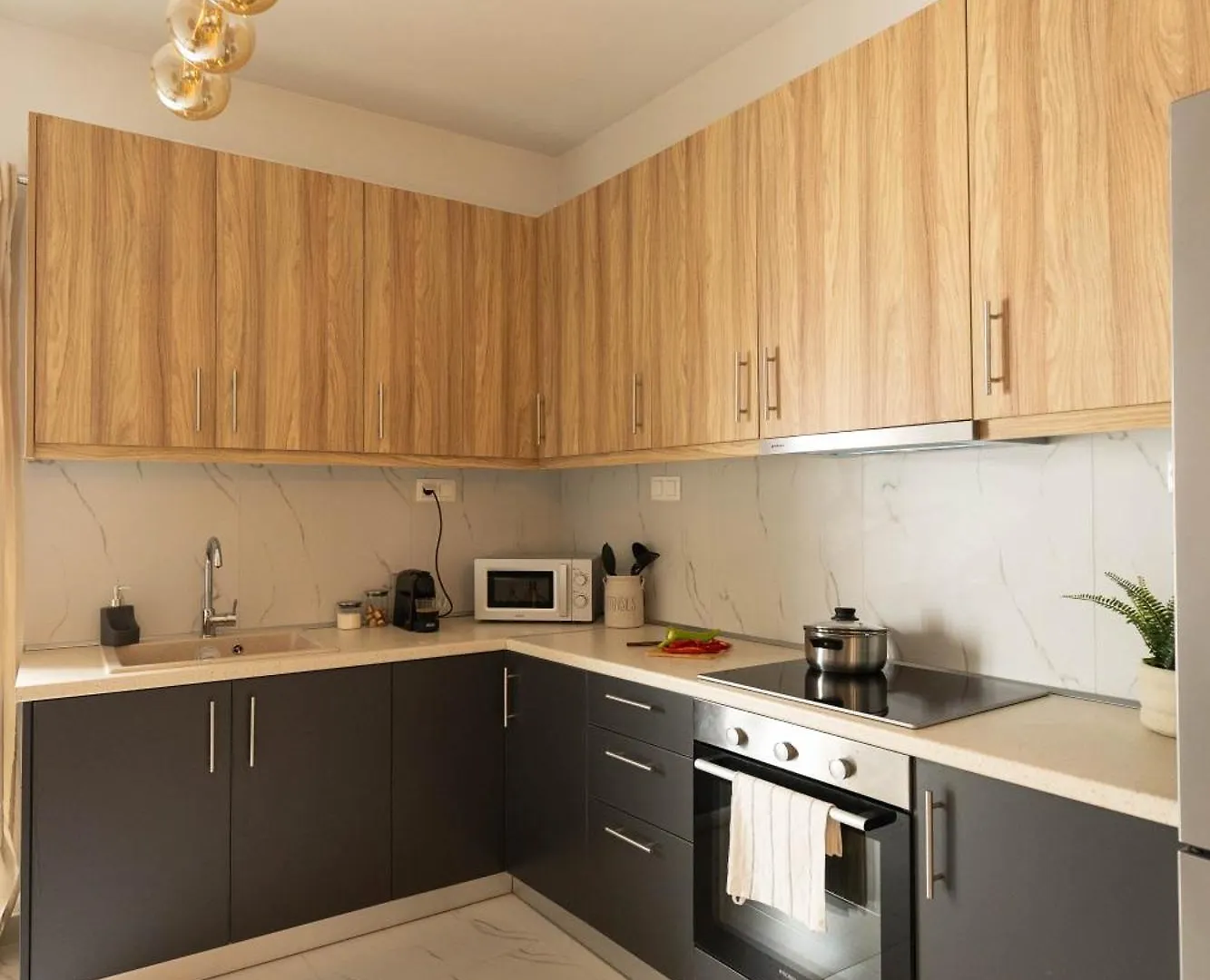 Modern Warmth Designed For Rest & Flow Thessaloníki 0*,
